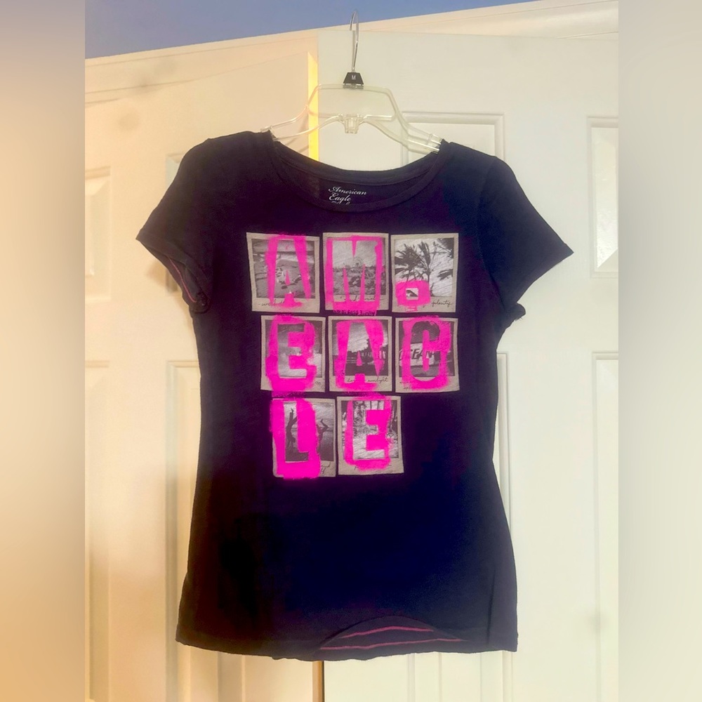 American Eagle crew neck tee